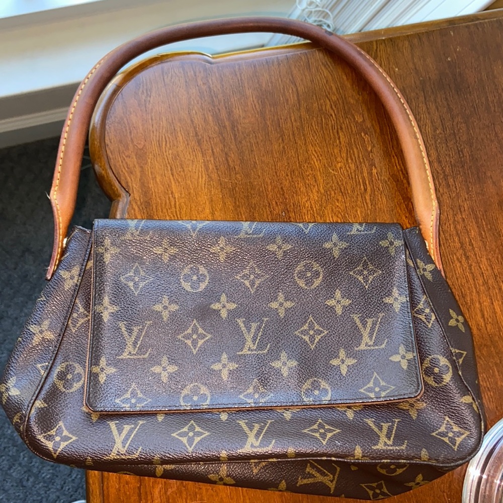 Vintage Louis Vuitton monogram mini looping purse.